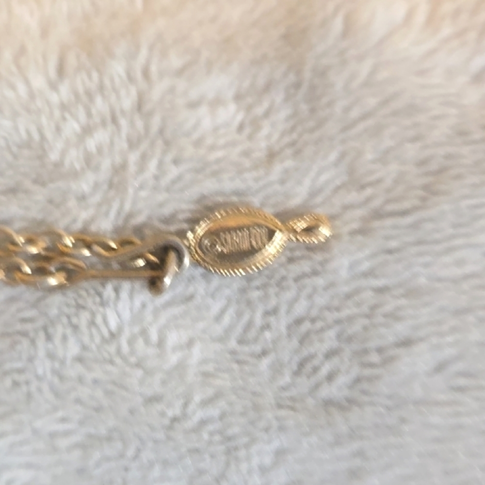 #115 Vintage SARAH COV Gold Tone Necklace with Red Gemstone - Picture 4 of 4